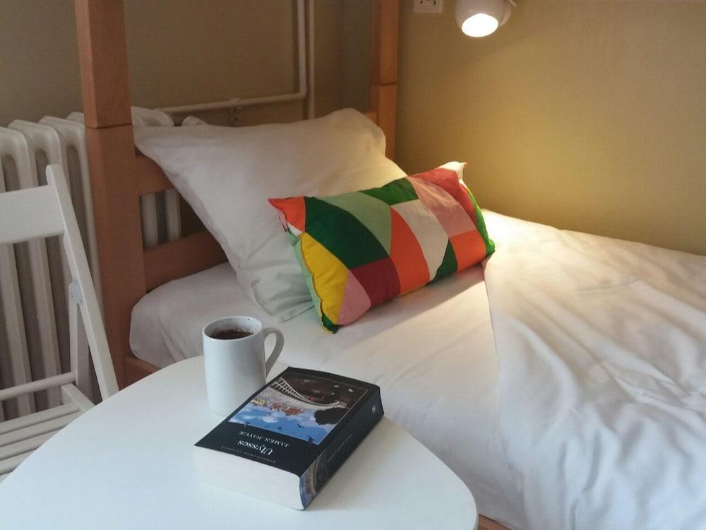 Roommates Hostel بلغراد المظهر الخارجي الصورة