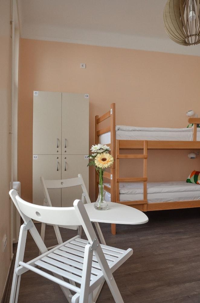 Roommates Hostel بلغراد المظهر الخارجي الصورة