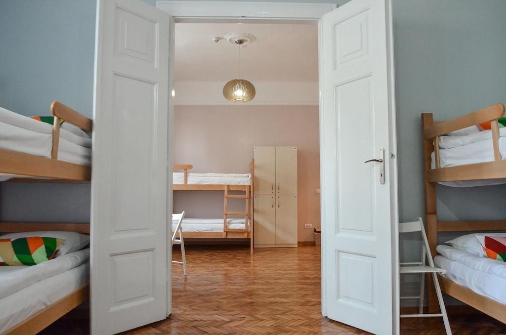 Roommates Hostel بلغراد المظهر الخارجي الصورة