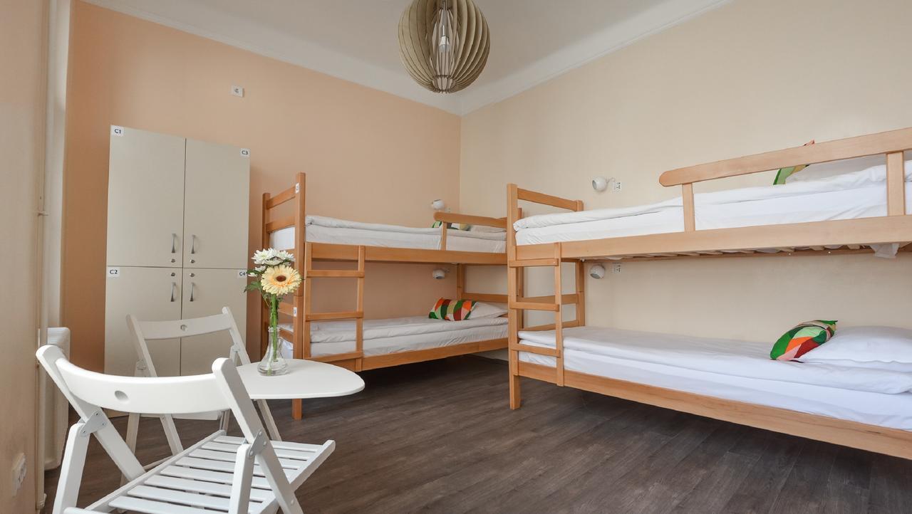 Roommates Hostel بلغراد المظهر الخارجي الصورة