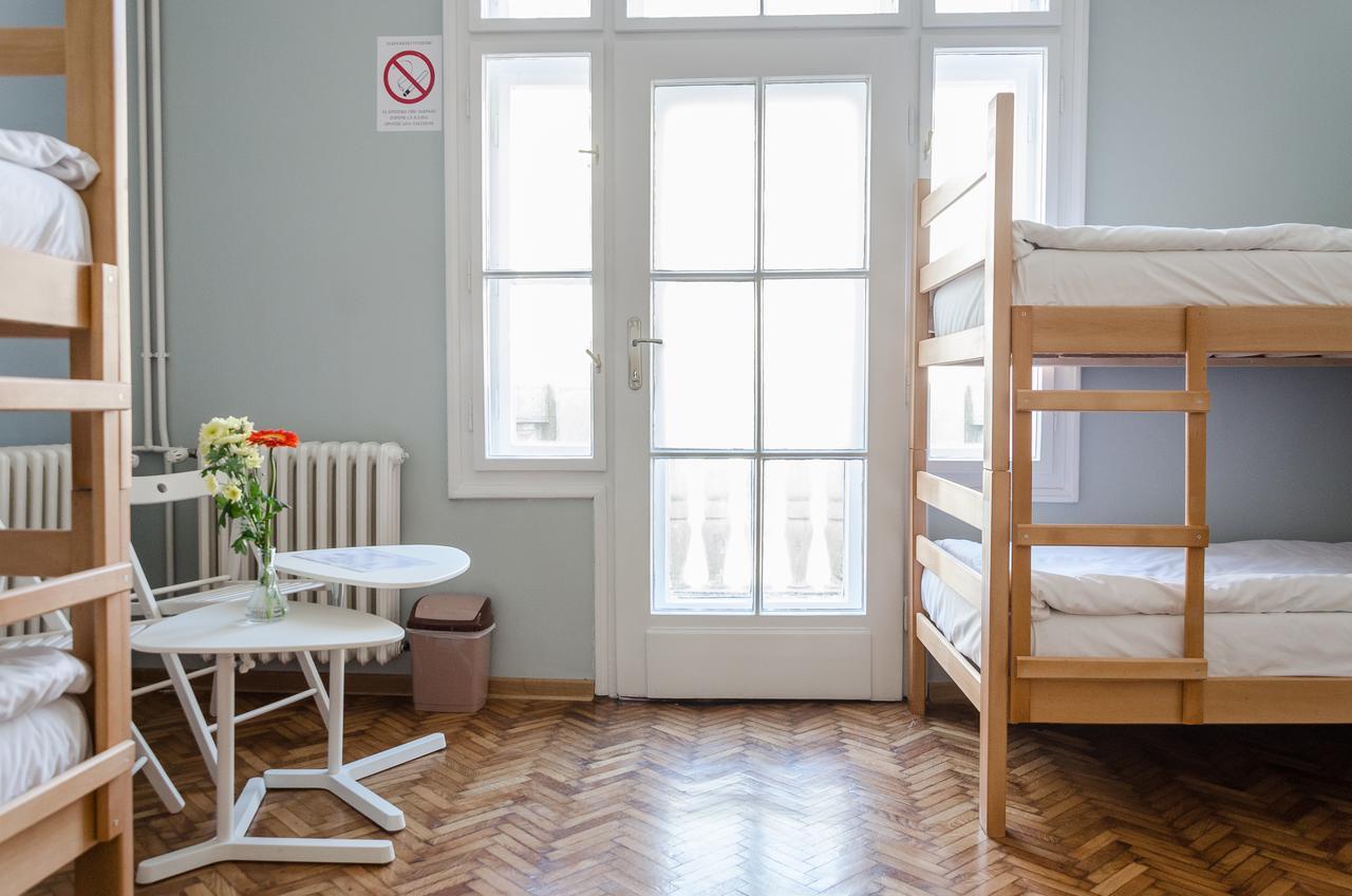 Roommates Hostel بلغراد المظهر الخارجي الصورة