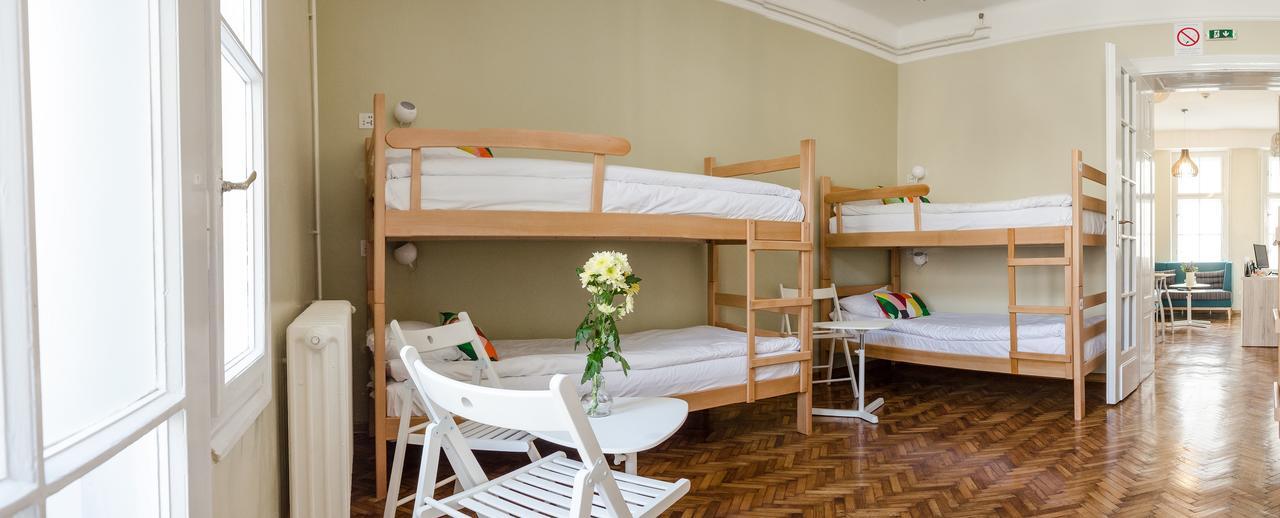 Roommates Hostel بلغراد المظهر الخارجي الصورة